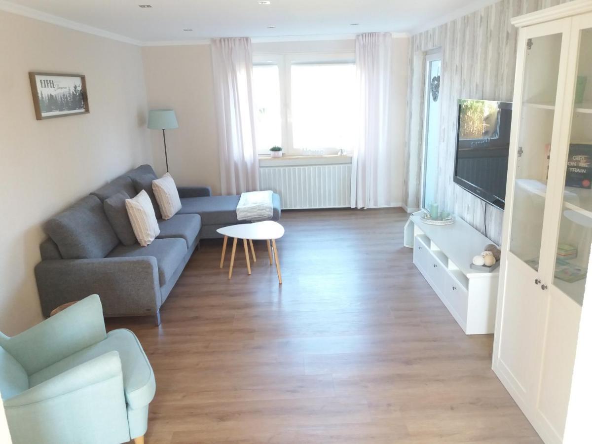 Ferienhaus Eifel-Charme Birgel ภายนอก รูปภาพ