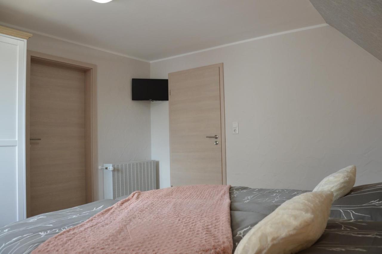 Ferienhaus Eifel-Charme Birgel ภายนอก รูปภาพ